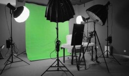 爆料千玺买蛋糕视频播放,独家视频揭秘蛋糕购买瞬间！